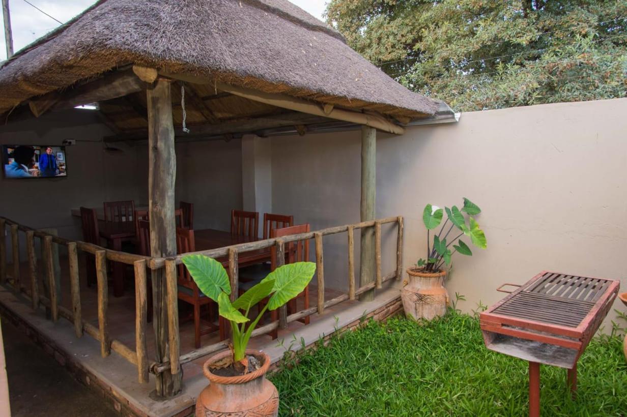 848 Guest House Victoria Falls Dış mekan fotoğraf
