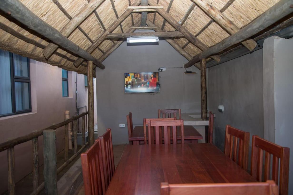 848 Guest House Victoria Falls Dış mekan fotoğraf